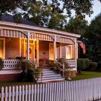 1873 Victorian Aunt Clara's Cottage