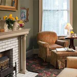 Rose Suite (1893 Queen Ann Victorian Main House)