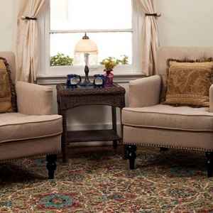 The Victoria Suite (Aunt Clara's Cottage)