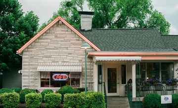 The Loveless Cafe - A Nashville Tradition Since 1951.