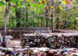 Alabama - Wichahpi Commemorative Stone Wall