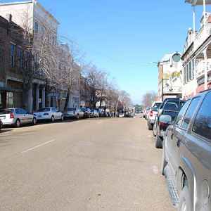Convenient Parking - Natchez, Mississippi
