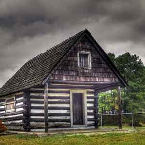 Collinwood, TN - Log Cabin at Ralph Hughes Sr. Memorial Park