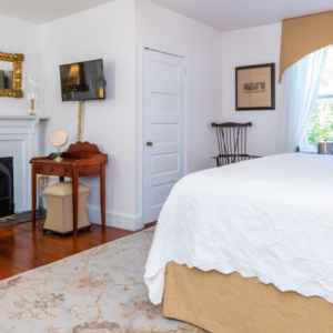 Charlotte's Room - Linden B&B