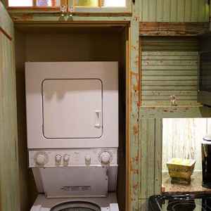 JM Colbert Suite - suite's own washer and dryer