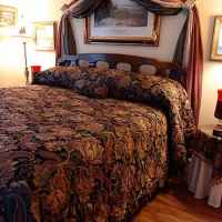 Miss Scarlett's Suite with a King Size Bed