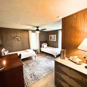 Third Bedroom with Twin Beds
