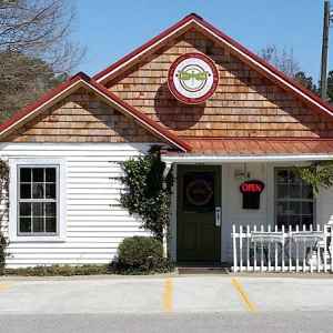 The Dragonfly - an Emporium - Collinwood, Tennessee